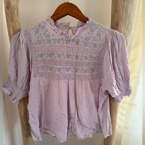 In Loom Lavendar purple modest top. Size medium
